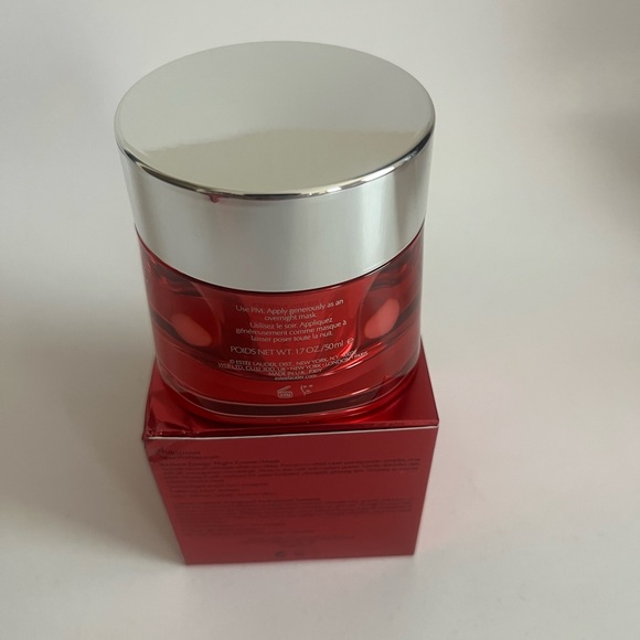 New Estee Lauder nutritious super pomegranate night cream - Picture 3 of 5